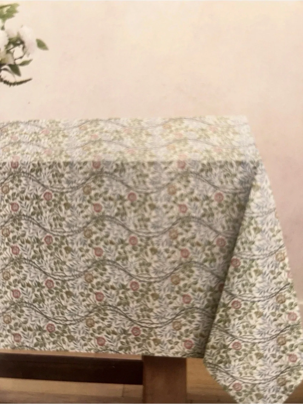William Morris & Co Sweet Briar Floral 70